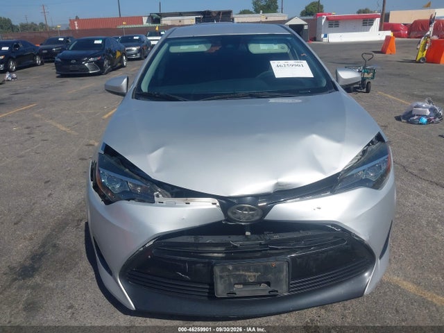 46259901 :رقم المزاد ، 5YFBURHE2JP829354 vin ، 2018 Toyota Corolla Le مزاد بيع