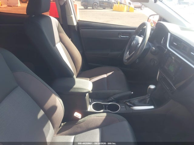 46259901 :رقم المزاد ، 5YFBURHE2JP829354 vin ، 2018 Toyota Corolla Le مزاد بيع