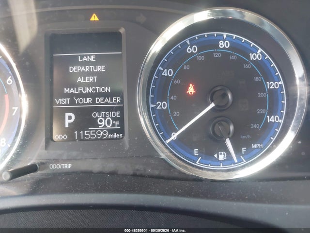 46259901 :رقم المزاد ، 5YFBURHE2JP829354 vin ، 2018 Toyota Corolla Le مزاد بيع