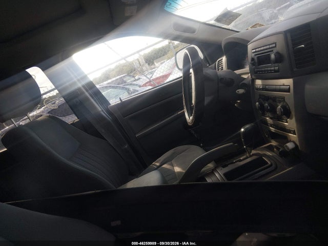 2005 Jeep Grand Cherokee Laredo მანქანა იყიდება აუქციონზე, vin: 1J4HS48N95C584029, აუქციონის ნომერი: 46259989