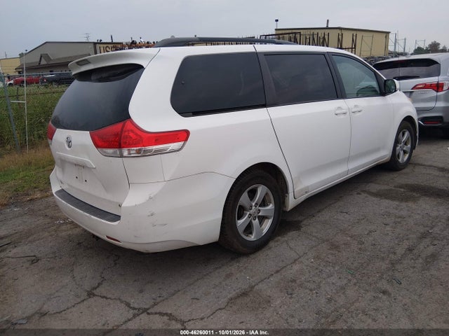 Продаж на аукціоні авто 2011 Toyota Sienna Le V6, vin: 5TDKK3DCXBS086345, номер лоту: 46260011