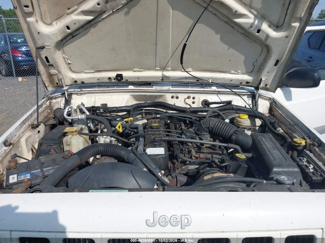 2000 Jeep Cherokee Sport მანქანა იყიდება აუქციონზე, vin: 1J4FF48S1YL230124, აუქციონის ნომერი: 46260050