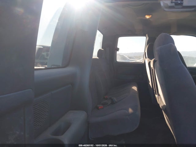 46260152 :رقم المزاد ، 1GTEC19T31Z326338 vin ، 2001 Gmc Sierra 1500 Sl مزاد بيع