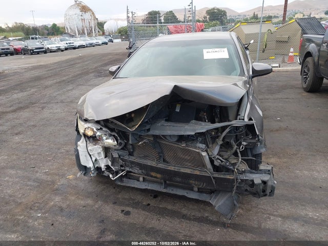 4T1BF1FK2FU972993 Toyota CAMRY SE