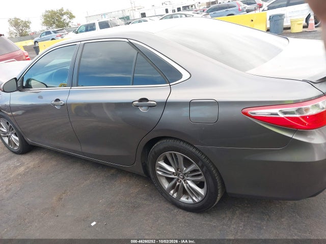 4T1BF1FK2FU972993 Toyota CAMRY SE