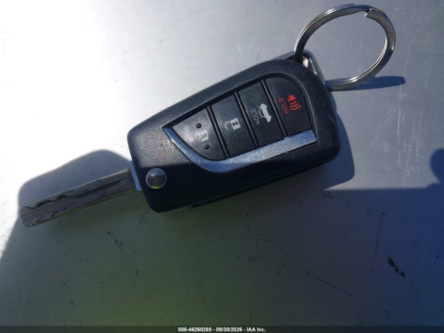 46260280 :رقم المزاد ، 5YFEPMAE8MP260855 vin ، 2021 Toyota Corolla Le مزاد بيع