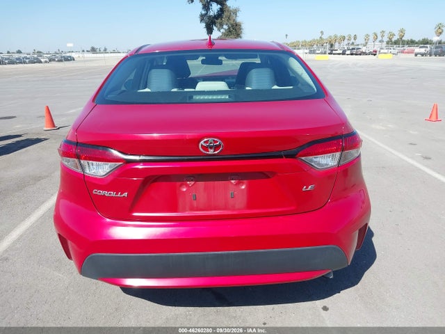 46260280 :رقم المزاد ، 5YFEPMAE8MP260855 vin ، 2021 Toyota Corolla Le مزاد بيع