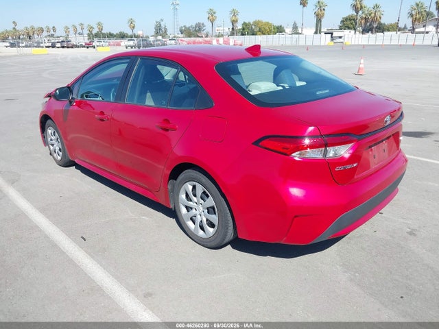 46260280 :رقم المزاد ، 5YFEPMAE8MP260855 vin ، 2021 Toyota Corolla Le مزاد بيع