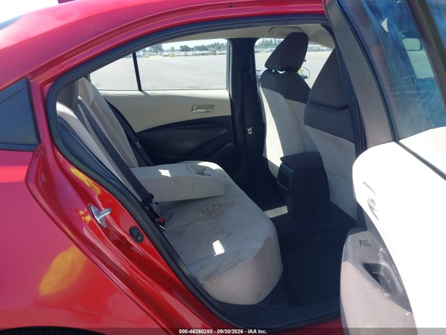 46260280 :رقم المزاد ، 5YFEPMAE8MP260855 vin ، 2021 Toyota Corolla Le مزاد بيع