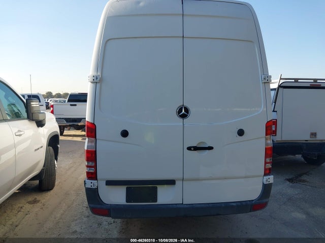 Продажа на аукционе авто 2016 Mercedes-benz Sprinter 2500 High  Roof, vin: WD3PE8DD1GP256459, номер лота: 46260310
