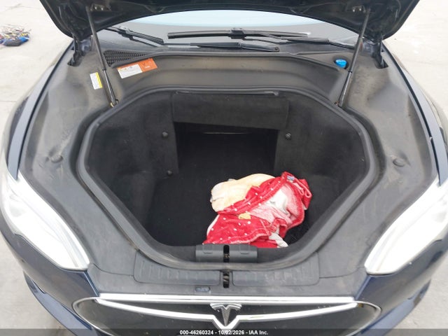 Продаж на аукціоні авто 2015 Tesla Model S 60/70/85, vin: 5YJSA1S19FFP77028, номер лоту: 46260324