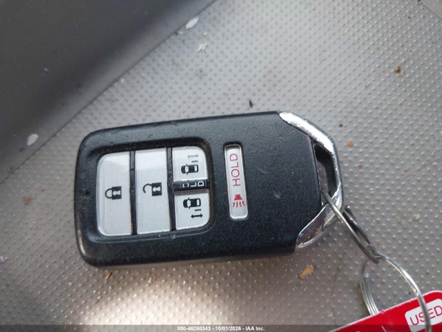 46260343 :رقم المزاد ، 5FNRL5H35GB115814 vin ، 2016 Honda Odyssey Se مزاد بيع