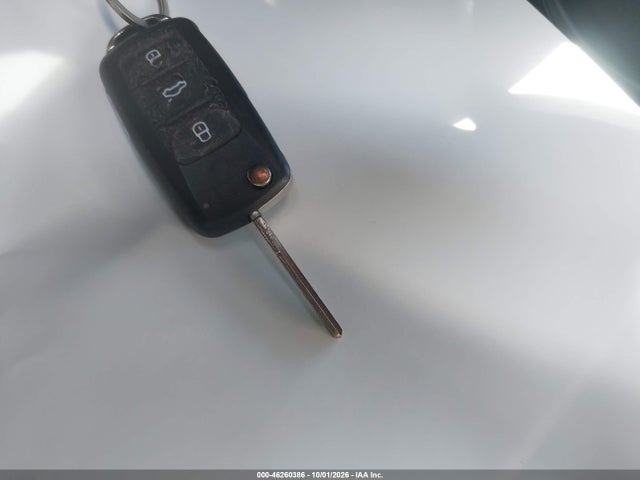 Продаж на аукціоні авто 2013 Volkswagen Beetle 2.5l Entry, vin: 3VWFP7AT5DM645458, номер лоту: 46260386