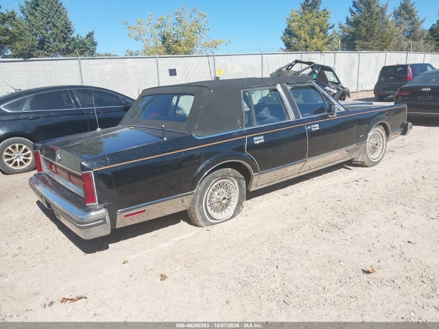46260393 :رقم المزاد ، 1LNBP96F0EY645157 vin ، 1984 Lincoln Town Car مزاد بيع