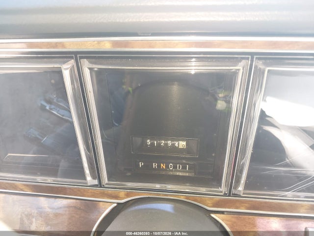 46260393 :رقم المزاد ، 1LNBP96F0EY645157 vin ، 1984 Lincoln Town Car مزاد بيع