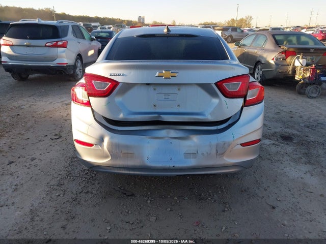 46260399 :رقم المزاد ، 1G1BC5SM5J7229224 vin ، 2018 Chevrolet Cruze Ls Auto مزاد بيع