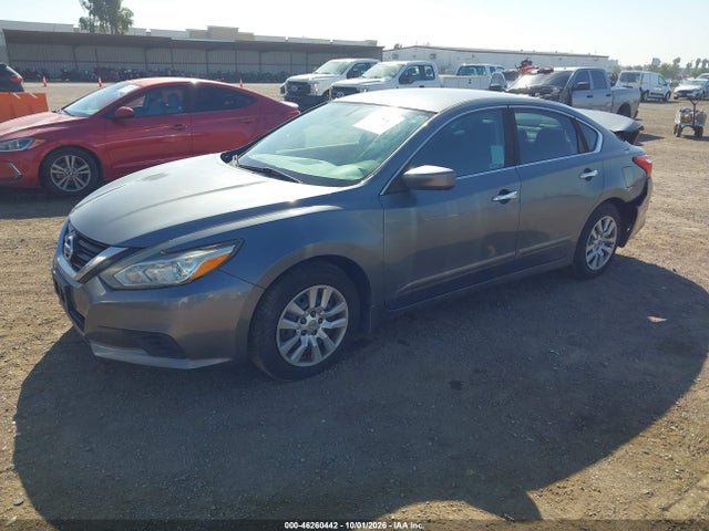 1N4AL3AP3HN349182 Nissan Altima 2.5 S