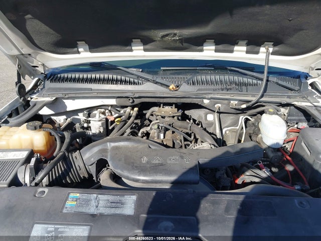 46260523 :رقم المزاد ، 1GNEC13V54R305688 vin ، 2004 Chevrolet Tahoe Ls مزاد بيع