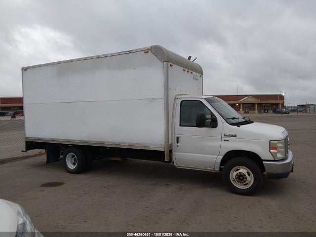 46260661 :رقم المزاد ، 1FDWE3FLXDDB15942 vin ، 2013 Ford E-350 Cutaway مزاد بيع