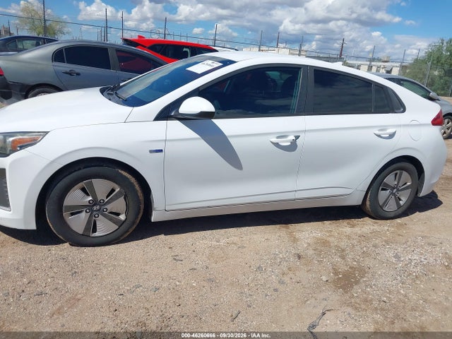 Продаж на аукціоні авто 2019 Hyundai Ioniq Hybrid Blue, vin: KMHC65LC3KU122163, номер лоту: 46260666