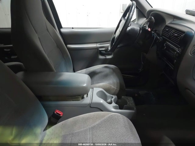 46260738 :رقم المزاد ، 1FMZU72X5YUB13943 vin ، 2000 Ford Explorer Xls مزاد بيع