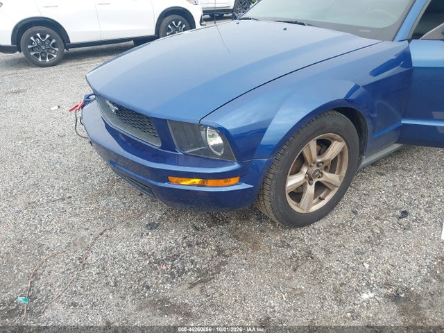 Auction sale of the 2008 Ford Mustang V6 Deluxe/v6 Premium, vin: 1ZVHT84N385201613, lot number: 46260886