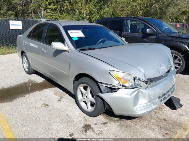 2004 Toyota Camry Le მანქანა იყიდება აუქციონზე, vin: 4T1BE32K24U850152, აუქციონის ნომერი: 46260944