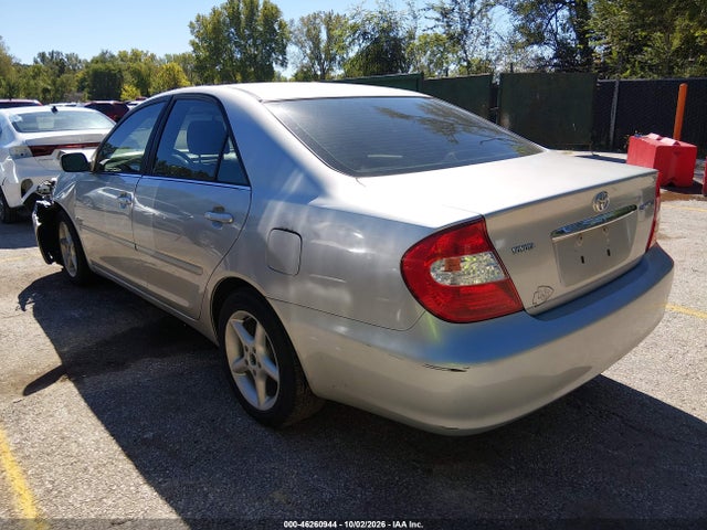 2004 Toyota Camry Le მანქანა იყიდება აუქციონზე, vin: 4T1BE32K24U850152, აუქციონის ნომერი: 46260944