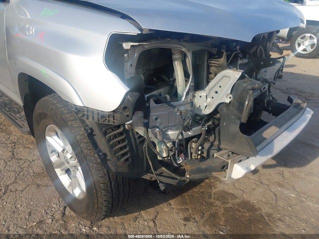Toyota 4RUNNER SR5 2016 JTEBU5JRXG5281952 Image 19
