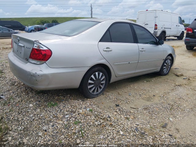 2005 Toyota Camry Std მანქანა იყიდება აუქციონზე, vin: 4T1BE32K25U592135, აუქციონის ნომერი: 46261028