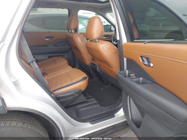 46261034 :رقم المزاد ، 5N1DR3DJ8PC210135 vin ، 2023 Nissan Pathfinder Platinum 4wd مزاد بيع