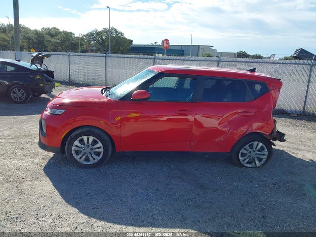 2020 Kia Soul Lx მანქანა იყიდება აუქციონზე, vin: KNDJ23AU6L7028821, აუქციონის ნომერი: 46261167