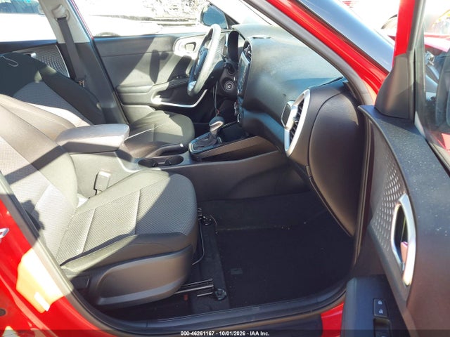 2020 Kia Soul Lx მანქანა იყიდება აუქციონზე, vin: KNDJ23AU6L7028821, აუქციონის ნომერი: 46261167