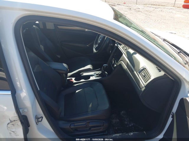Продаж на аукціоні авто 2017 Volkswagen Passat 1.8t R-line, vin: 1VWDT7A38HC066183, номер лоту: 46261177