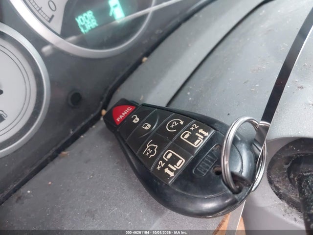 Продаж на аукціоні авто 2010 Chrysler Town & Country Limited, vin: 2A4RR6DX4AR136172, номер лоту: 46261184