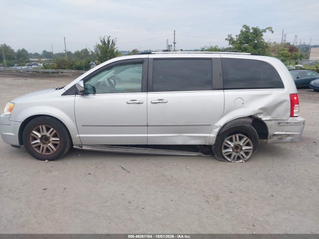 Продаж на аукціоні авто 2010 Chrysler Town & Country Limited, vin: 2A4RR6DX4AR136172, номер лоту: 46261184