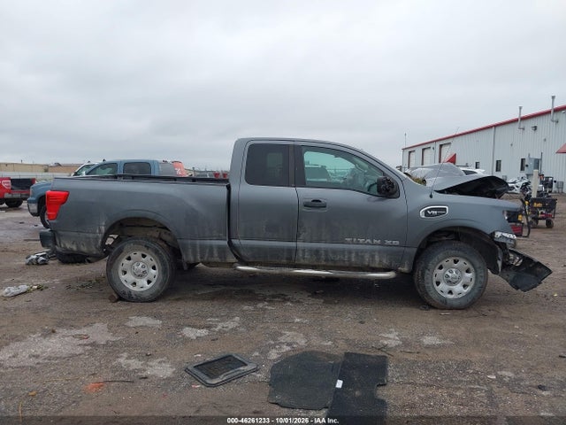 46261233 :رقم المزاد ، 1N6AA1C39JN510636 vin ، 2018 Nissan Titan Xd S Gas مزاد بيع