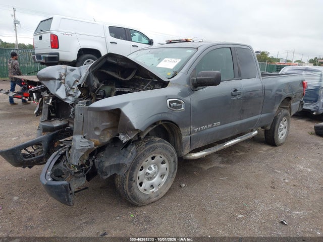 46261233 :رقم المزاد ، 1N6AA1C39JN510636 vin ، 2018 Nissan Titan Xd S Gas مزاد بيع