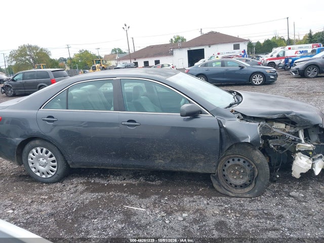 2011 Toyota Camry Le მანქანა იყიდება აუქციონზე, vin: 4T1BF3EK1BU645699, აუქციონის ნომერი: 46261239