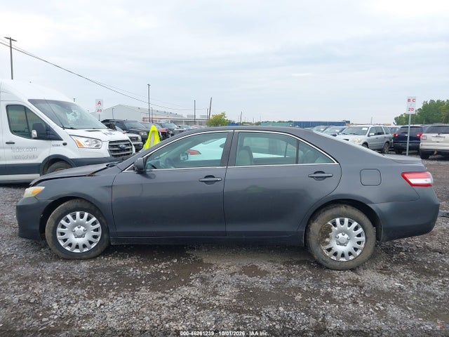 2011 Toyota Camry Le მანქანა იყიდება აუქციონზე, vin: 4T1BF3EK1BU645699, აუქციონის ნომერი: 46261239