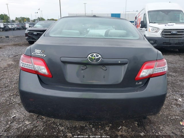 2011 Toyota Camry Le მანქანა იყიდება აუქციონზე, vin: 4T1BF3EK1BU645699, აუქციონის ნომერი: 46261239