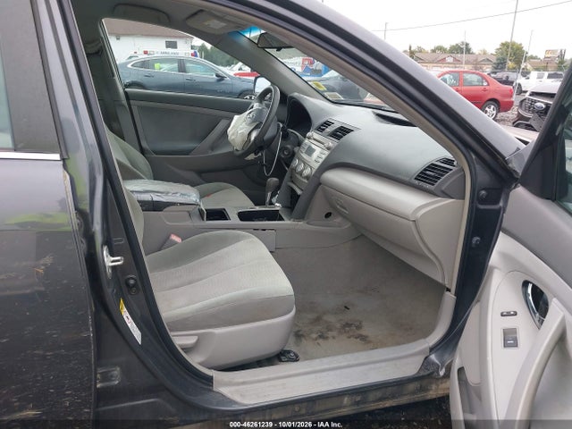 2011 Toyota Camry Le მანქანა იყიდება აუქციონზე, vin: 4T1BF3EK1BU645699, აუქციონის ნომერი: 46261239