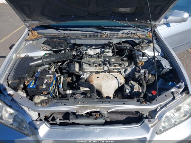 46261241 :رقم المزاد ، JHMCG5648YC037595 vin ، 2000 Honda Accord 2.3 Lx مزاد بيع