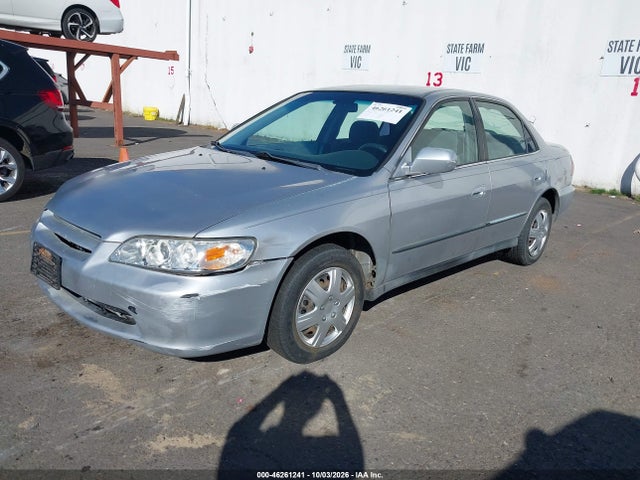 46261241 :رقم المزاد ، JHMCG5648YC037595 vin ، 2000 Honda Accord 2.3 Lx مزاد بيع