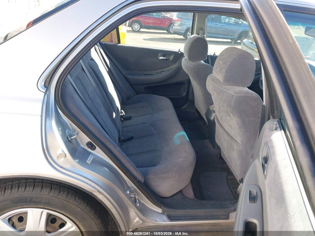 46261241 :رقم المزاد ، JHMCG5648YC037595 vin ، 2000 Honda Accord 2.3 Lx مزاد بيع
