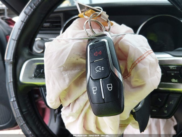 46261326 :رقم المزاد ، 1FA6P8AM4F5399308 vin ، 2015 Ford Mustang V6 مزاد بيع