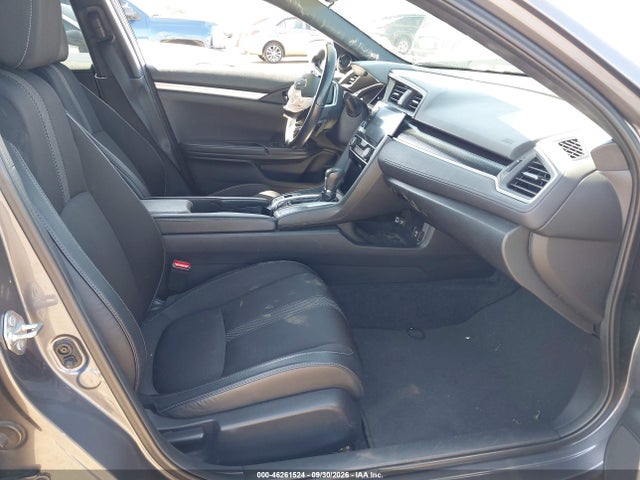 Auction sale of the 2020 Honda Civic Sport, vin: 2HGFC2F82LH549498, lot number: 46261524