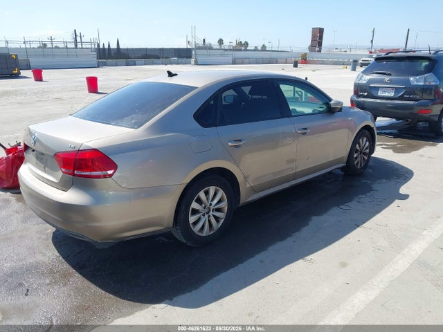 2015 Volkswagen Passat 1.8t Wolfsburg Edition მანქანა იყიდება აუქციონზე, vin: 1VWAT7A35FC091333, აუქციონის ნომერი: 46261623
