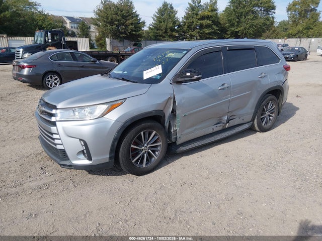 2017 Toyota Highlander Xle მანქანა იყიდება აუქციონზე, vin: 5TDJZRFH3HS390631, აუქციონის ნომერი: 46261724