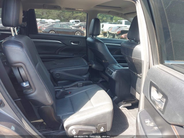 Продажа на аукционе авто 2017 Toyota Highlander Limited, vin: 5TDYZRFH7HS210436, номер лота: 46261776